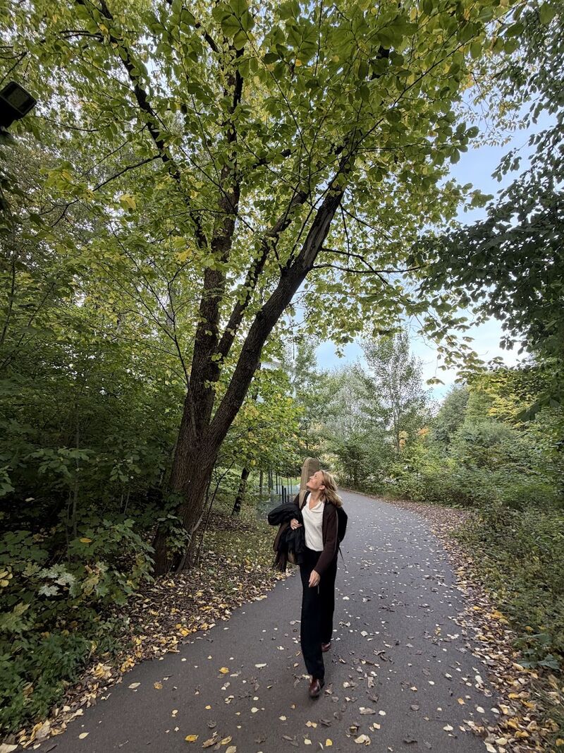 Chrstine Tørklep and my favourite tree at Blindern Metro station